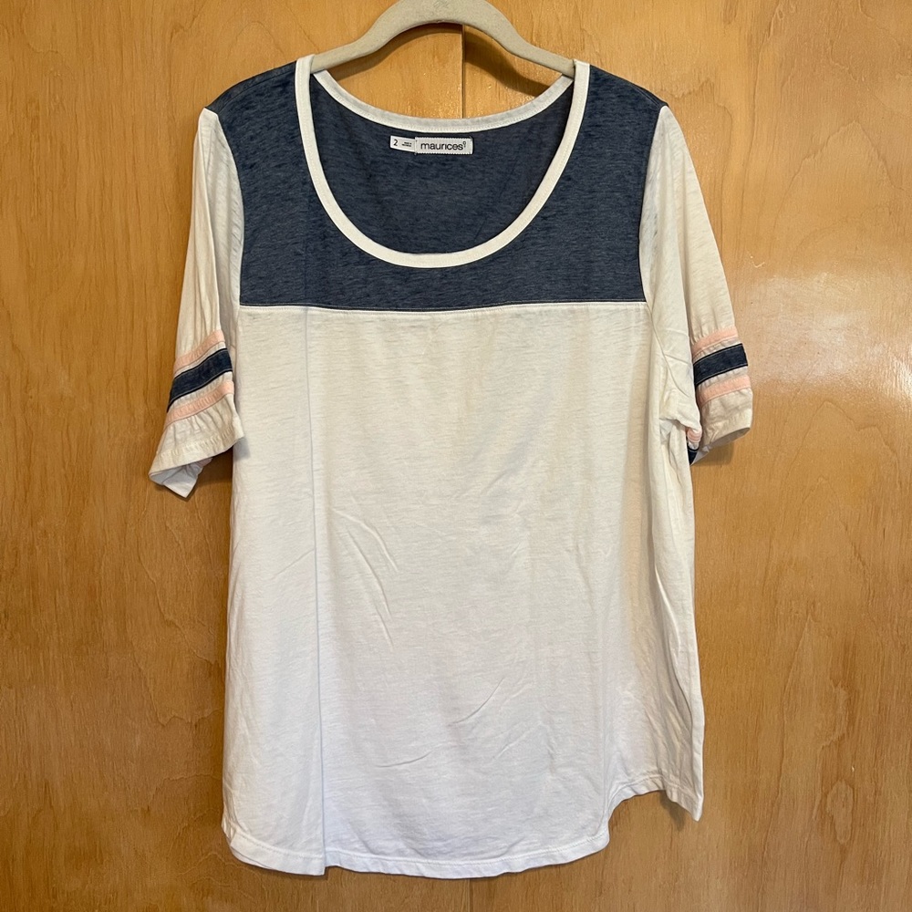 2XL Maurices tee
